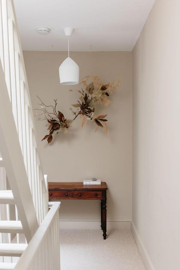 The Curator'S Apartment - Spacious 2 Bedrooms Bath Exterior foto